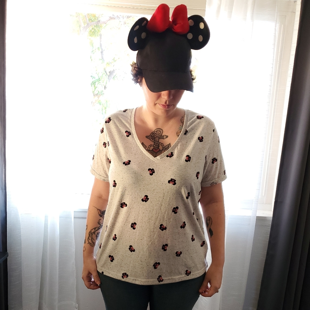 Minnie ear hat shirt
